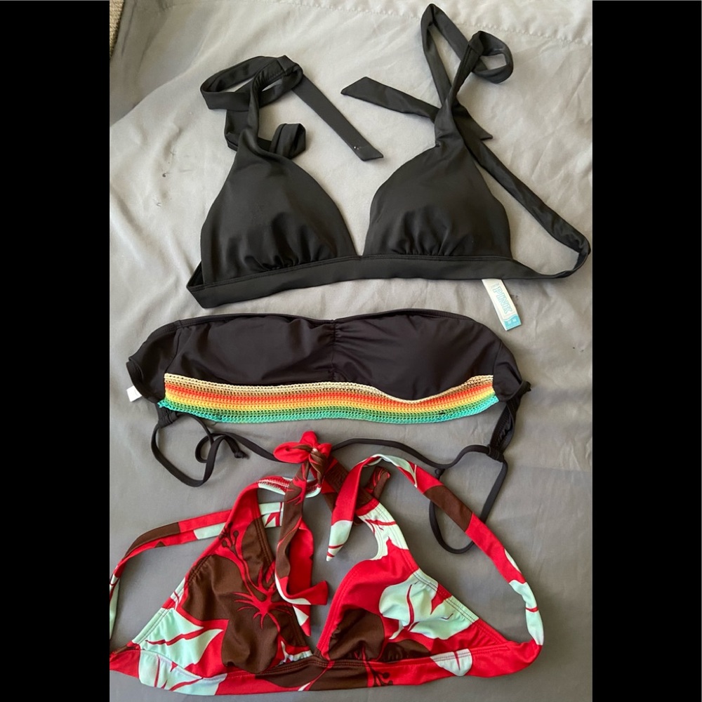 Lot of bikinis tops Pink Victoria Secret sz M